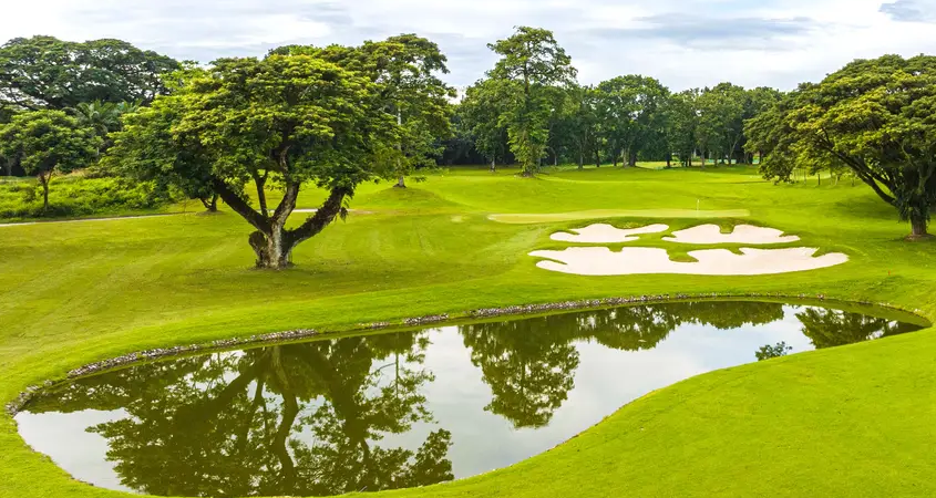 Golf-Experience-In-Clark